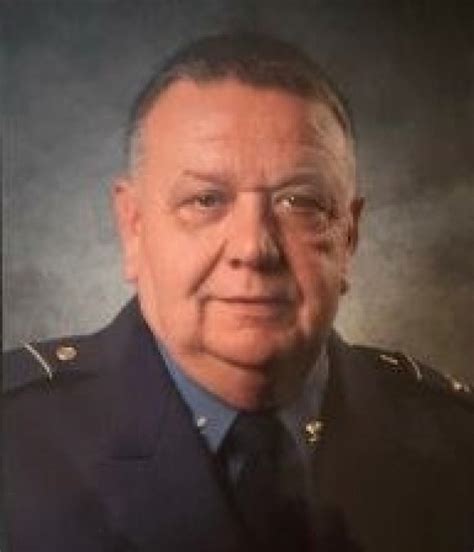 Former St. Louis Lambert Airport Police Chief Paul Mason dies at age 76